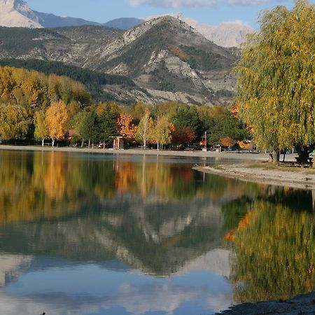 Au Vieux Tilleul Bed & Breakfast Veynes Dış mekan fotoğraf