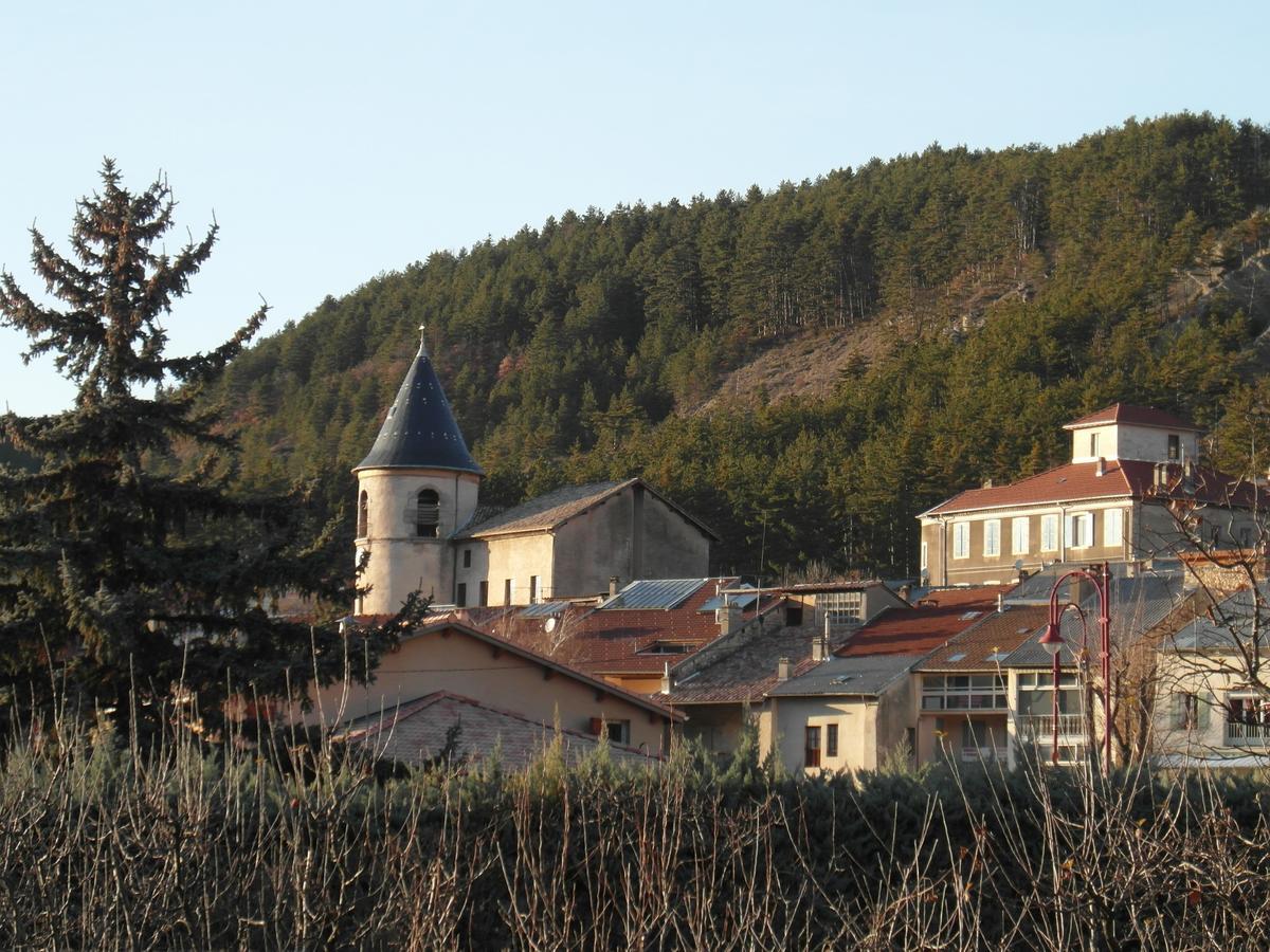 Au Vieux Tilleul Bed & Breakfast Veynes Dış mekan fotoğraf