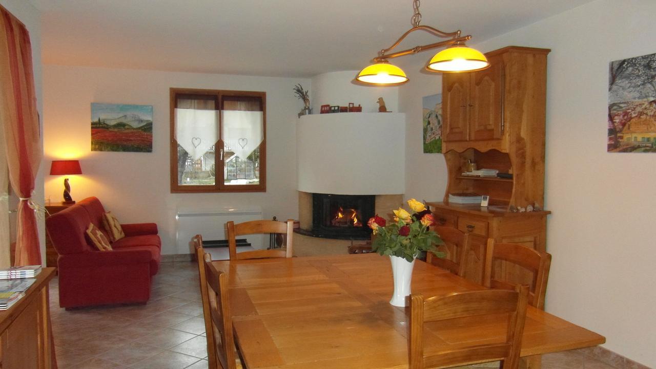 Au Vieux Tilleul Bed & Breakfast Veynes Dış mekan fotoğraf